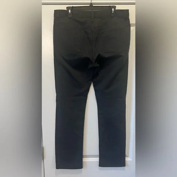 BANANA REPUBLIC WOMENS TRAVEL JEANS SIZE 34x32 - Picture 2 of 4